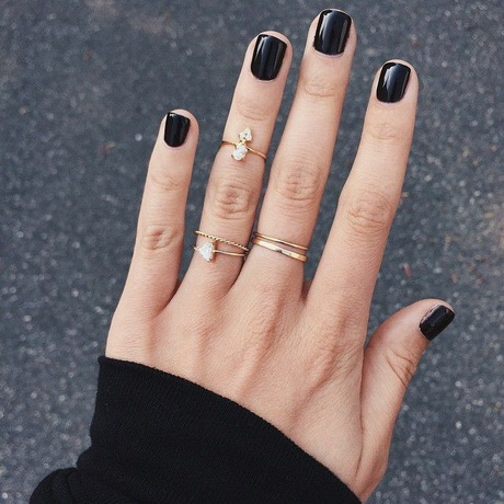 cool-black-nail-polish-designs-52_9 Modele Cool de lacuri de unghii negre