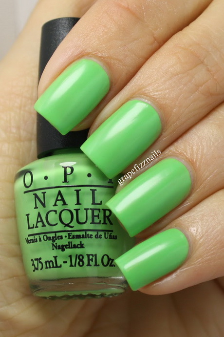 lime-green-nail-polish-02_2 Var verde lac de unghii