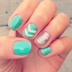 painted-fingernails-designs-70_8 Modele de unghii pictate