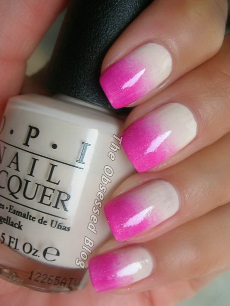 pink-nail-polish-designs-21_19 Modele de lacuri de unghii roz