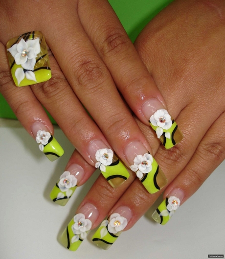 acrylic-nails-with-flower-design-06_12 Unghii acrilice cu design de flori