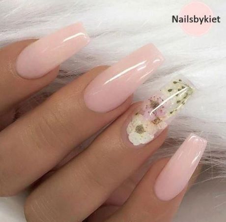 acrylic-nails-with-flower-design-06_7 Unghii acrilice cu design de flori