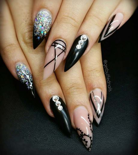 black-acrylic-nails-with-design-24_13 Unghii acrilice negre cu design