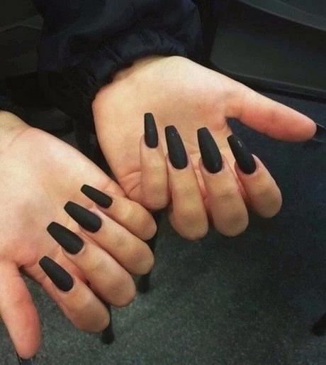 black-acrylic-nails-with-design-24_3 Unghii acrilice negre cu design
