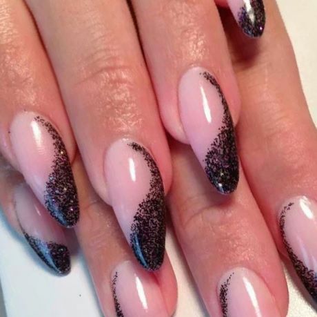 black-almond-nails-design-97_12 Designul unghiilor de migdale negre