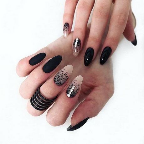 black-almond-nails-design-97_4 Designul unghiilor de migdale negre