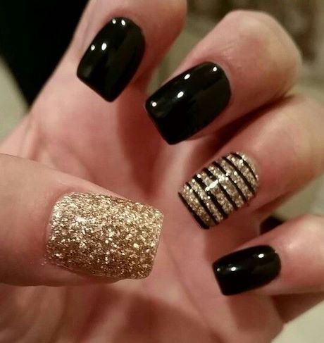 black-and-gold-glitter-nail-designs-08_12 Modele de unghii cu sclipici negre și aurii