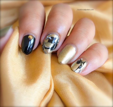 black-and-gold-marble-nails-22_10 Cuie de marmură neagră și aurie