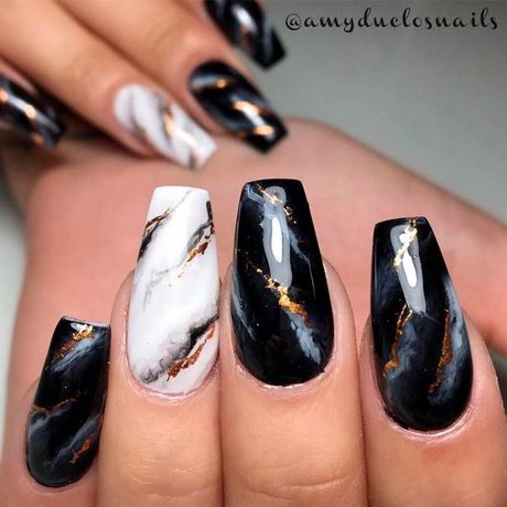 black-and-gold-marble-nails-22_2 Cuie de marmură neagră și aurie