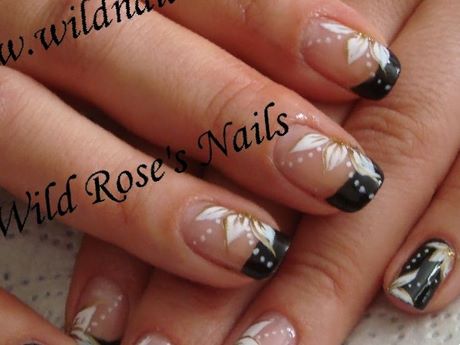 black-white-gold-nail-designs-26_10 Modele de unghii din aur alb negru