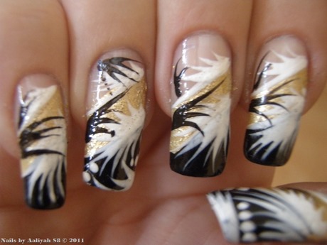 black-white-gold-nail-designs-26_9 Modele de unghii din aur alb negru