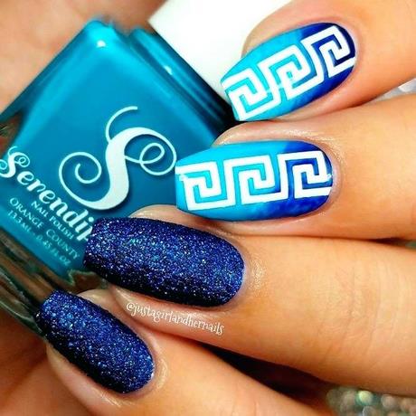 blue-nail-designs-with-glitter-82_11 Modele de unghii albastre cu sclipici