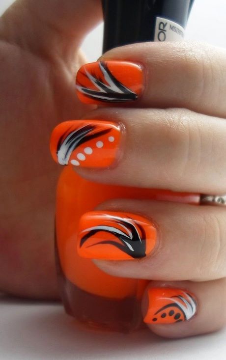 bright-orange-nail-designs-63_4 Modele de unghii portocalii strălucitoare