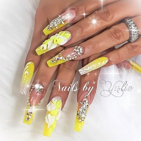 bright-yellow-nail-designs-46_9 Modele de unghii galbene strălucitoare