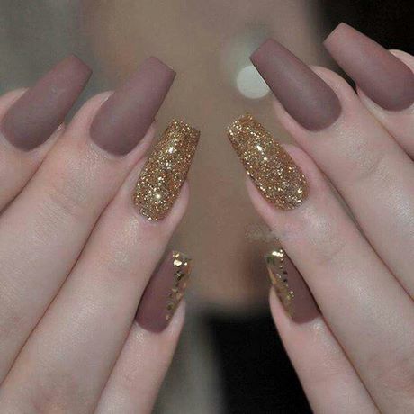 brown-and-gold-nail-designs-80_16 Modele de unghii maro și auriu