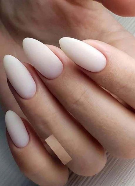 cute-almond-nail-designs-32_17 Modele drăguțe de unghii de migdale