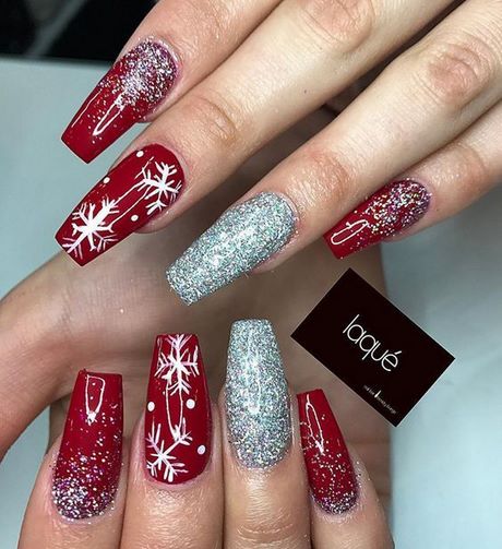 cute-christmas-acrylic-nail-designs-46_11 Modele drăguțe de unghii acrilice de Crăciun