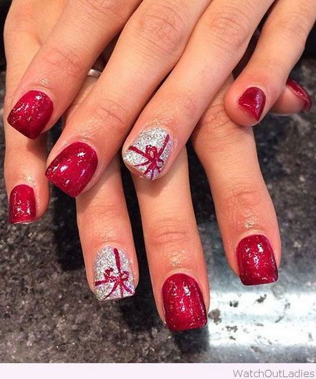 cute-christmas-nail-designs-for-short-nails-87_17 Modele drăguțe de unghii de Crăciun pentru unghii scurte