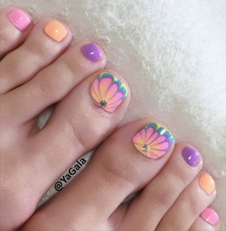 flower-toenail-designs-30_14 Flori toenail modele