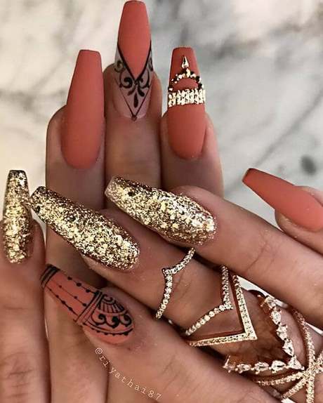 gold-design-nails-65_6 Cuie de design de aur
