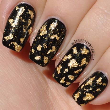 gold-leaf-nail-design-32_16 Design de unghii cu frunze de aur