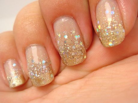 gold-nails-with-design-23_14 Cuie de aur cu design