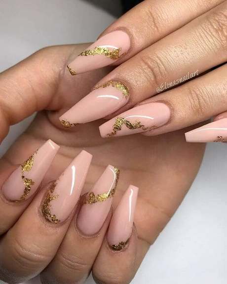 gold-nails-with-design-23_5 Cuie de aur cu design