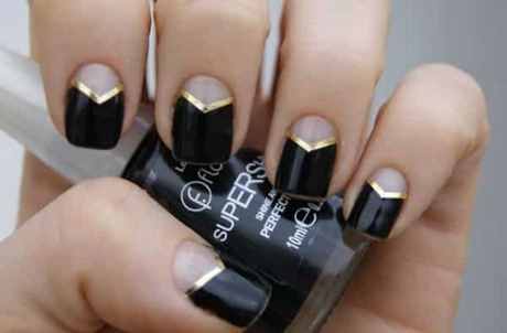gold-stripe-nail-art-75_10 Aur stripe nail art