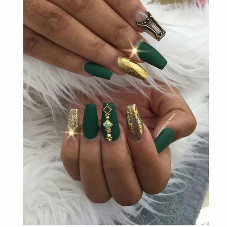 green-and-gold-nail-art-26_2 Arta unghiilor verzi și aurii