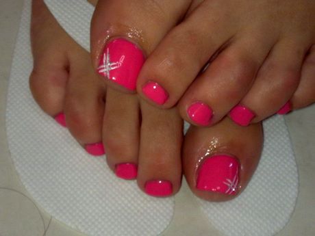 hot-pink-toe-nail-designs-96_17 Modele de unghii roz roz