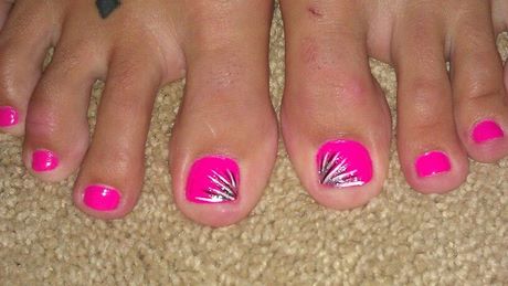 hot-pink-toe-nail-designs-96_5 Modele de unghii roz roz