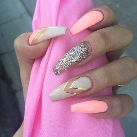 long-pink-nail-designs-84 Modele lungi de unghii roz