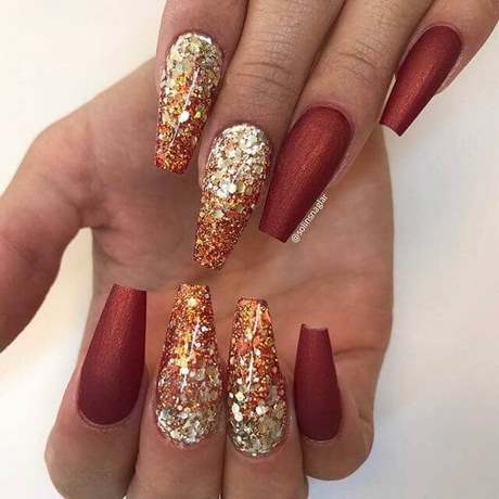 maroon-and-gold-nail-designs-99_4 Modele de unghii maro și auriu