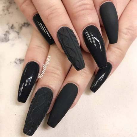 matte-black-nail-designs-94_6 Modele de unghii negre mat