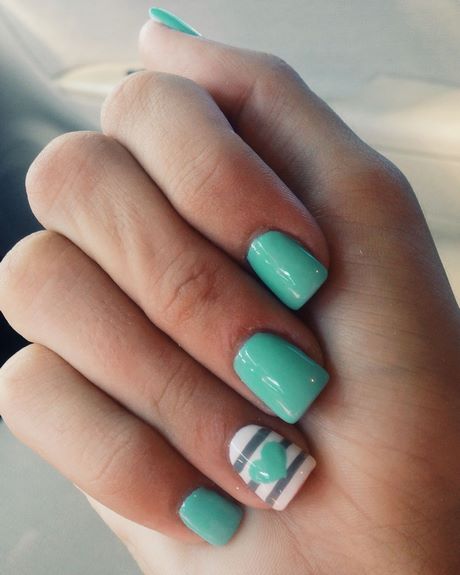 mint-green-nails-with-designs-38 Menta verde cuie cu modele