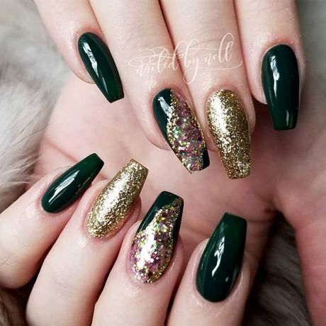 nail-designs-green-and-gold-94_5 Modele de unghii verde și auriu