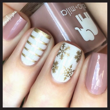 nail-designs-with-white-and-gold-59_8 Modele de unghii cu alb și aur