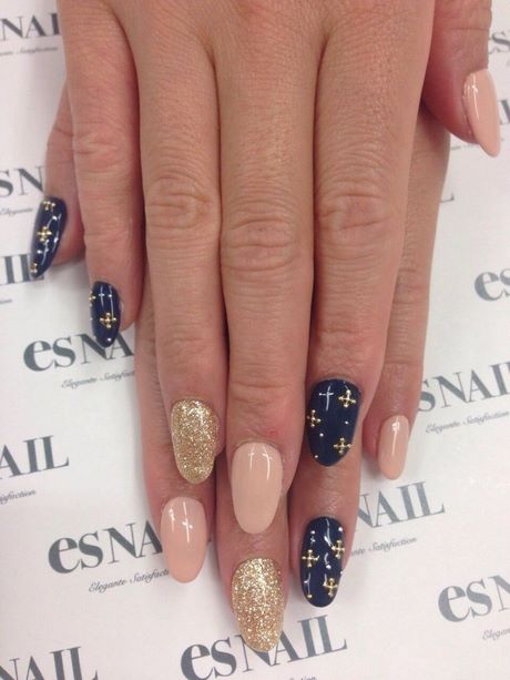 navy-and-gold-nail-art-49_11 Navy și aur nail art