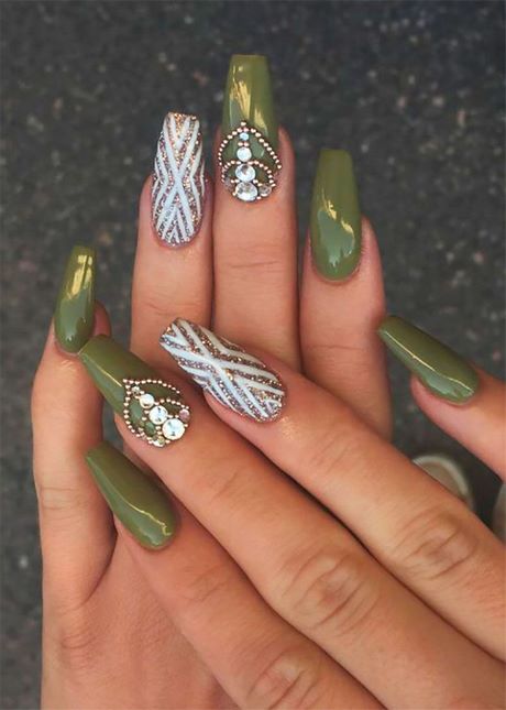 olive-green-and-gold-nail-designs-40_16 Modele de Unghii verzi și aurii de măsline