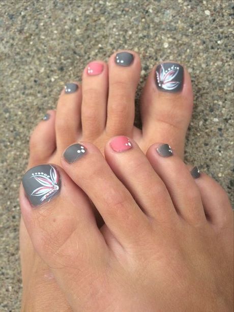 painted-toe-nail-designs-40_4 Modele de unghii pictate