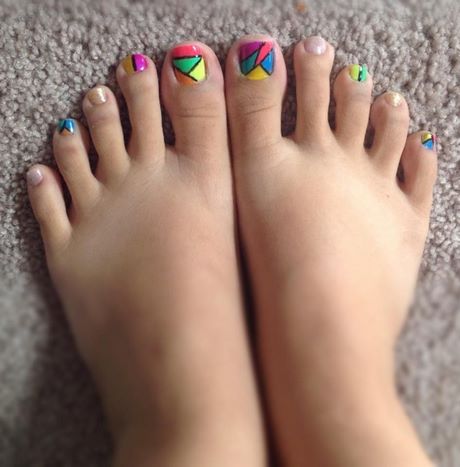 painted-toe-nail-designs-40_5 Modele de unghii pictate