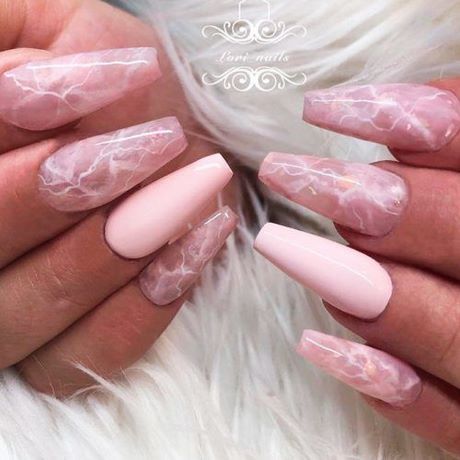 pink-and-white-marble-nails-35_8 Roz și unghii de marmură albă