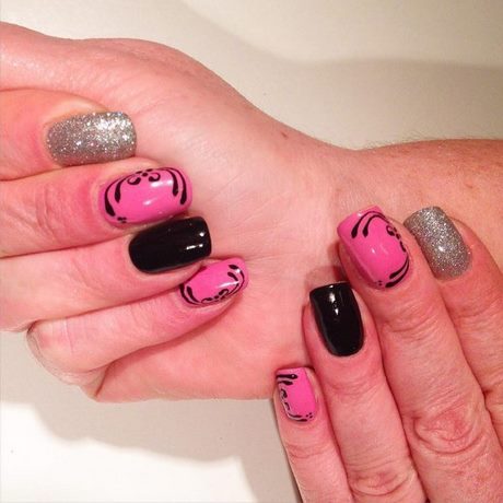 pink-black-and-gold-nail-designs-00_8 Modele de unghii roz negru și auriu