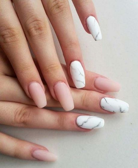 pretty-and-simple-nails-35_15 Unghii frumoase și simple