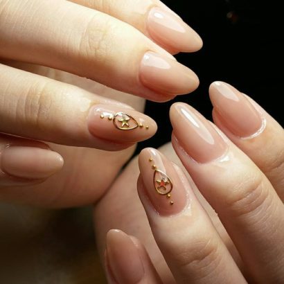 pretty-and-simple-nails-35_7 Unghii frumoase și simple