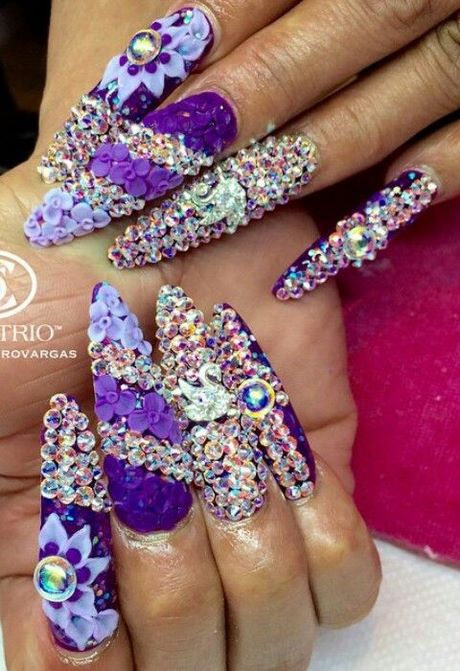 purple-nail-designs-with-rhinestones-01_2 Modele de unghii violet cu pietre