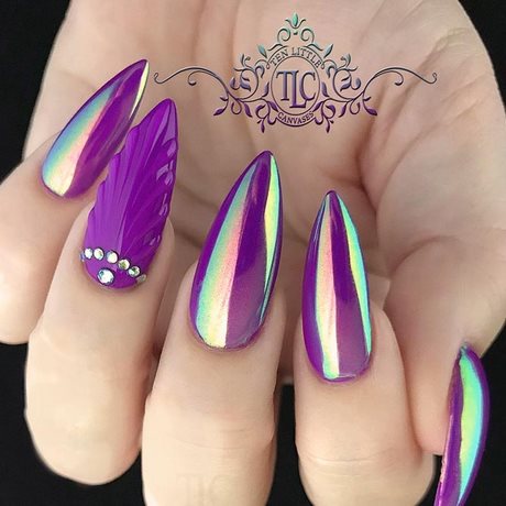 purple-nail-designs-with-rhinestones-01_6 Modele de unghii violet cu pietre