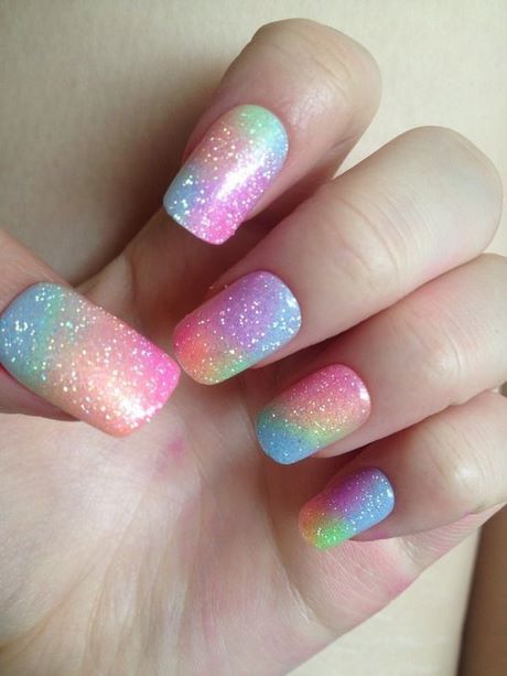 Rainbow nail art modele