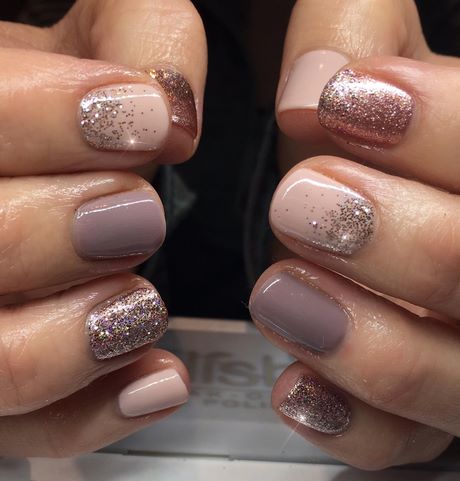 rose-gold-gel-nail-designs-80_8 Modele de unghii cu gel de aur roz