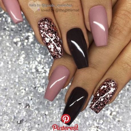 rose-gold-nail-polish-designs-03_17 Modele de unghii de aur roz